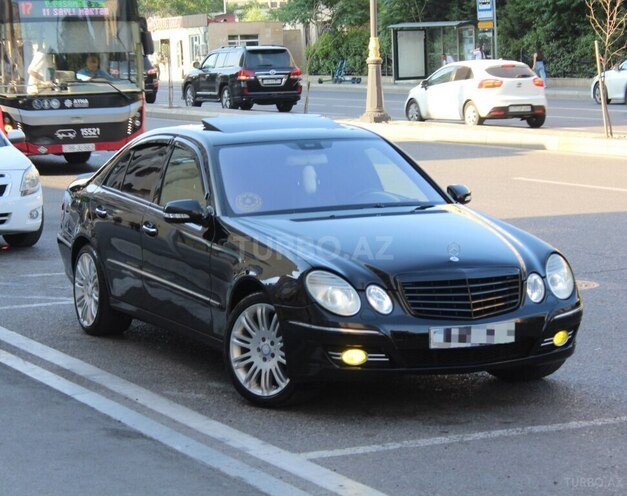 Mercedes E 320-6