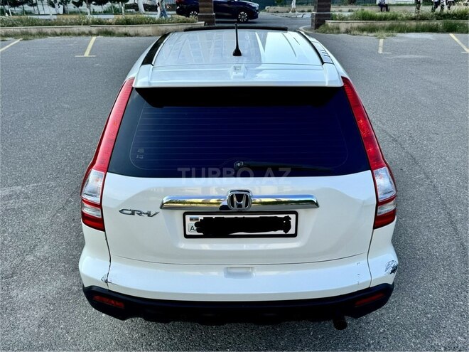Honda CR-V-8