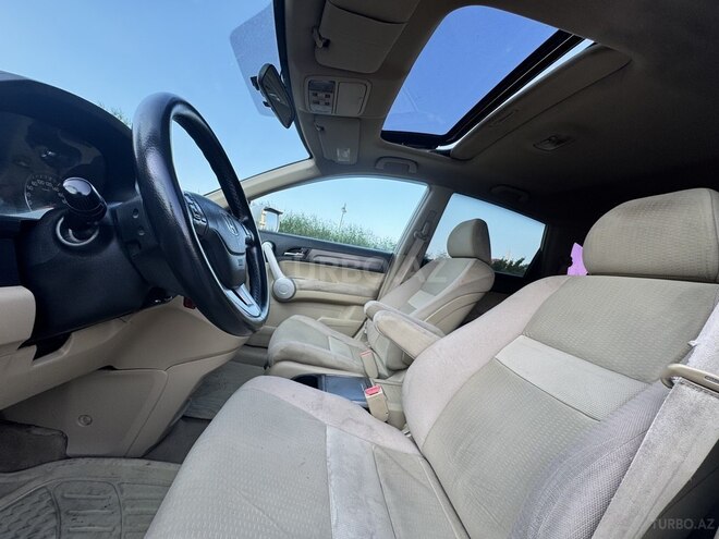 Honda CR-V-11
