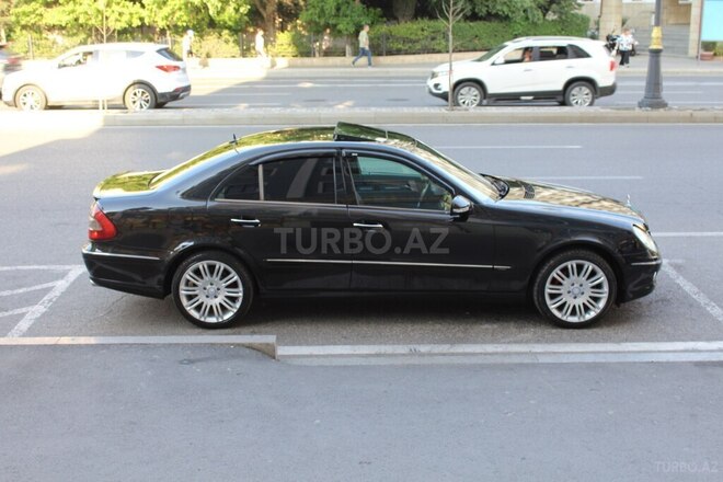 Mercedes E 320-7