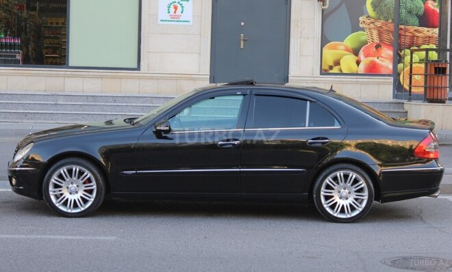 Mercedes E 320-5