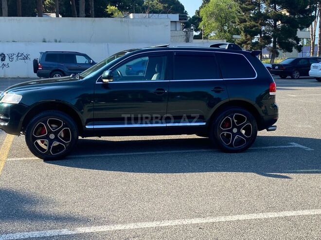 Volkswagen Touareg-12