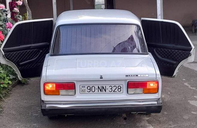 LADA (VAZ) 2107-11