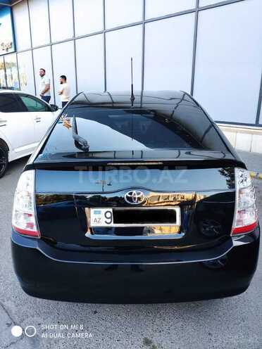 Toyota Prius-2