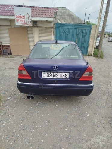 Mercedes C 220-2