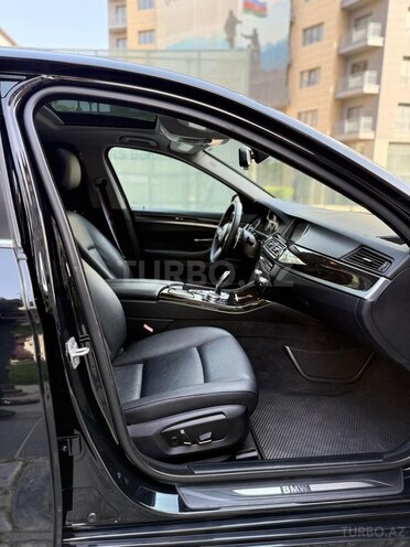 BMW 528-9