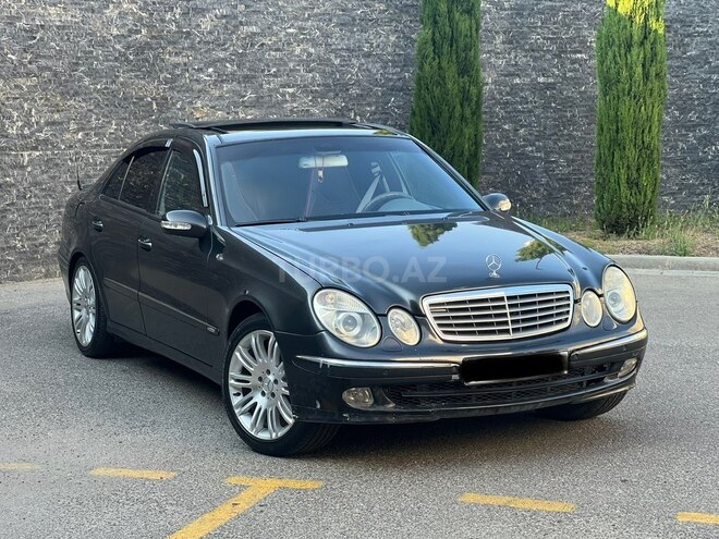 Mercedes E 320-5