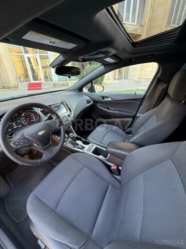 Chevrolet Cruze-15