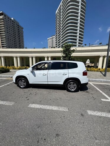 Chevrolet Orlando-4