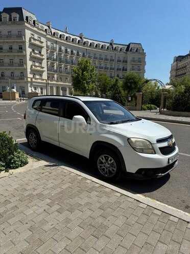 Chevrolet Orlando-5