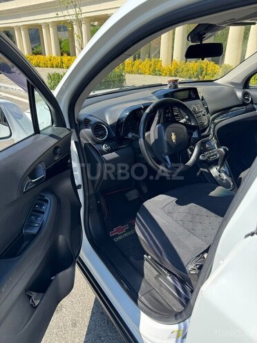 Chevrolet Orlando-8