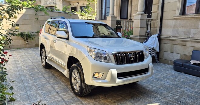 Toyota Land Cruiser Prado-3