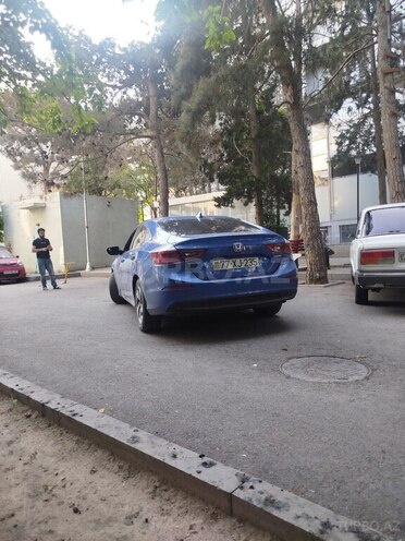 Honda Insight-3