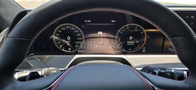 Infiniti QX80-12