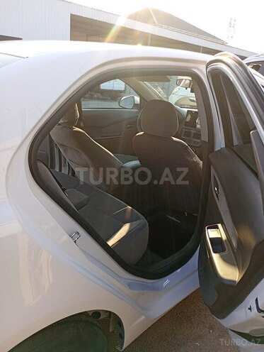 Chevrolet Cobalt-9