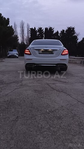 Mercedes E 300-2