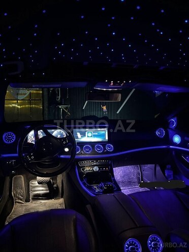 Mercedes E 300-7