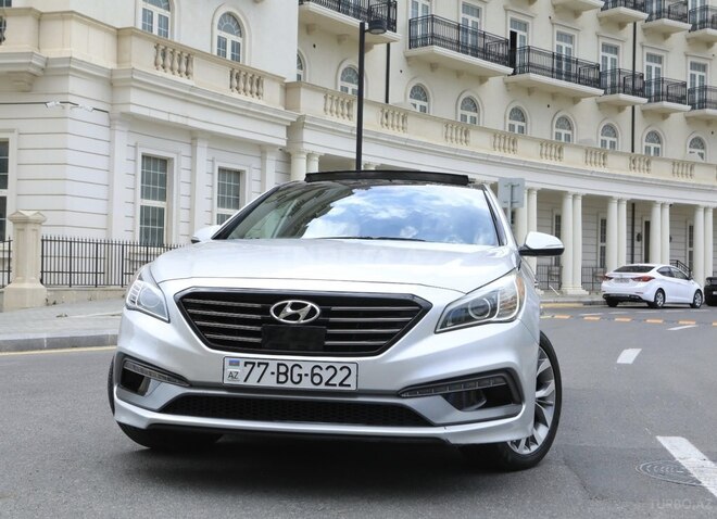 Hyundai Sonata-1