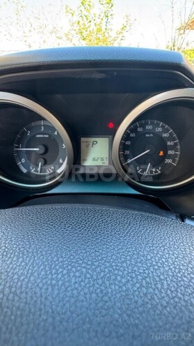 Toyota Land Cruiser Prado-10