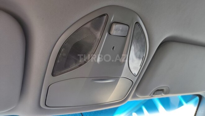 Hyundai Santa Fe-11