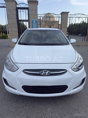 Hyundai Accent-5