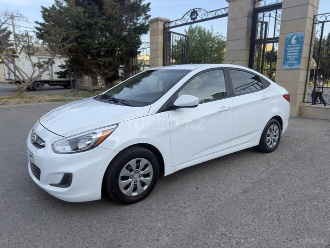 Hyundai Accent-3