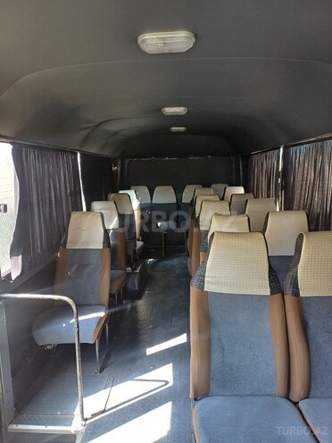 Hyundai County-8