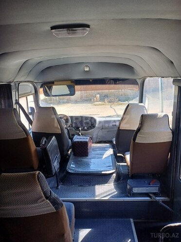 Hyundai County-13