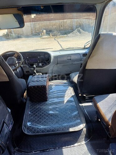 Hyundai County-12
