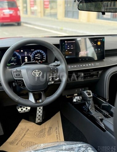Toyota Camry-3