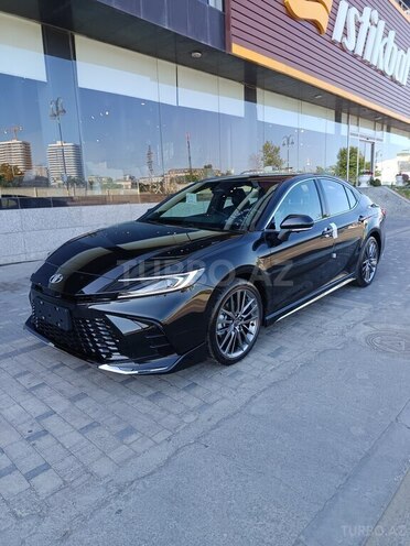 Toyota Camry-6
