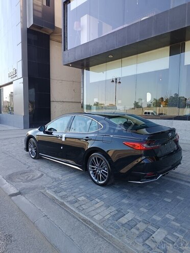 Toyota Camry-8
