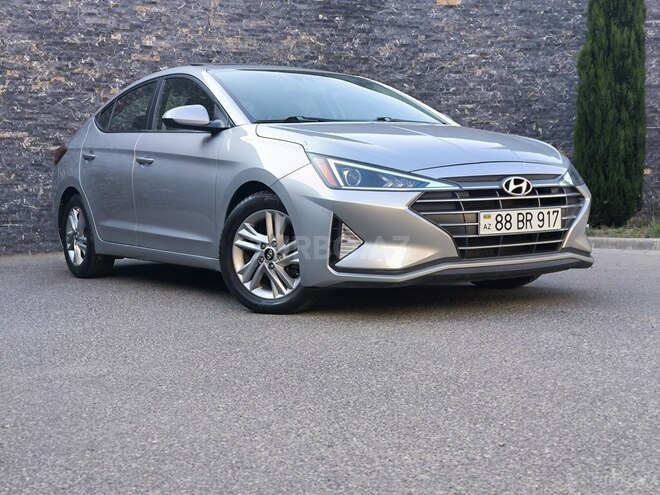 Hyundai Elantra-10