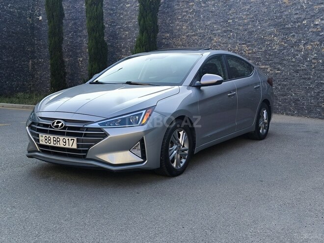 Hyundai Elantra-3