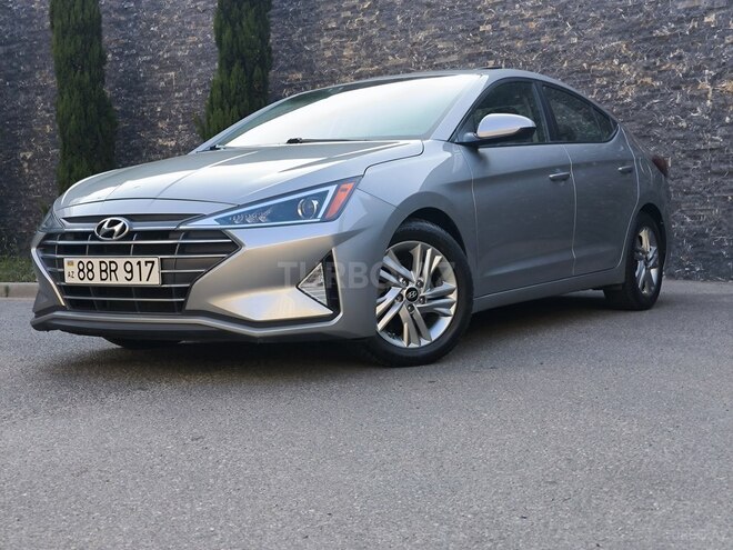 Hyundai Elantra-9
