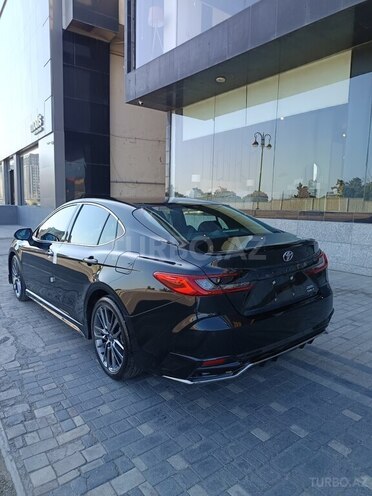 Toyota Camry-9