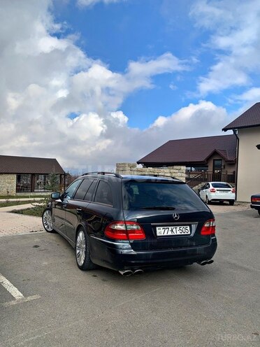 Mercedes E 220-4