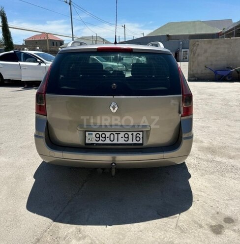 Renault Megane-12