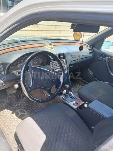 Mercedes C 240-8