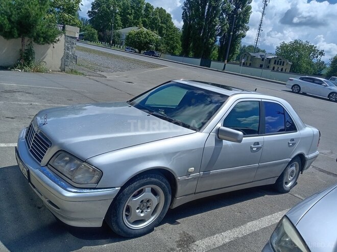 Mercedes C 240-4