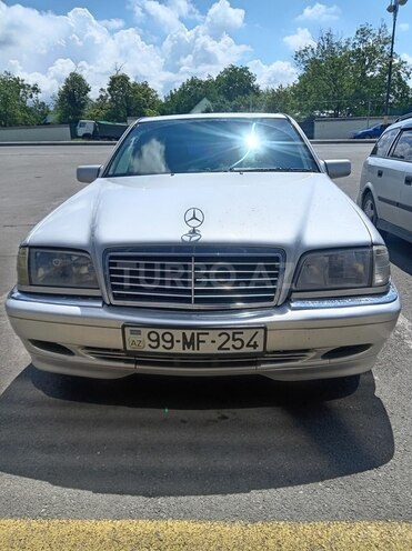 Mercedes C 240-1