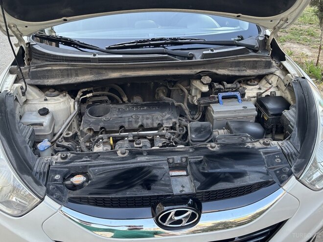 Hyundai ix35-15