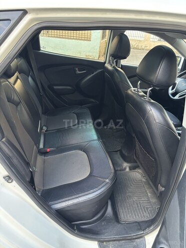 Hyundai ix35-14