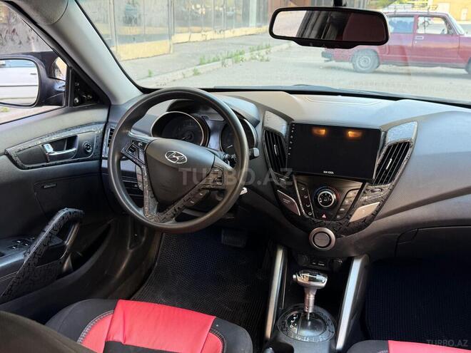 Hyundai Veloster-17