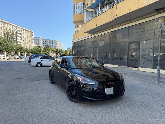 Hyundai Veloster-1
