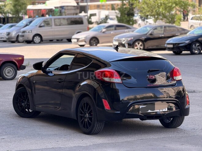 Hyundai Veloster-2