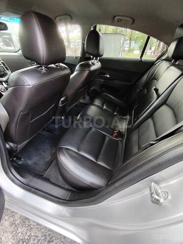 Chevrolet Cruze-8