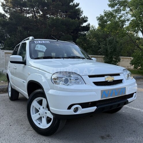Chevrolet Niva-1