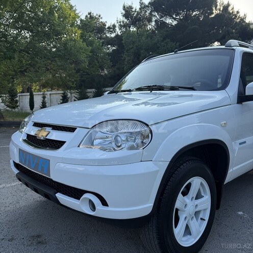 Chevrolet Niva-7