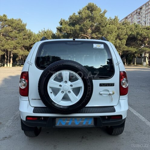 Chevrolet Niva-6